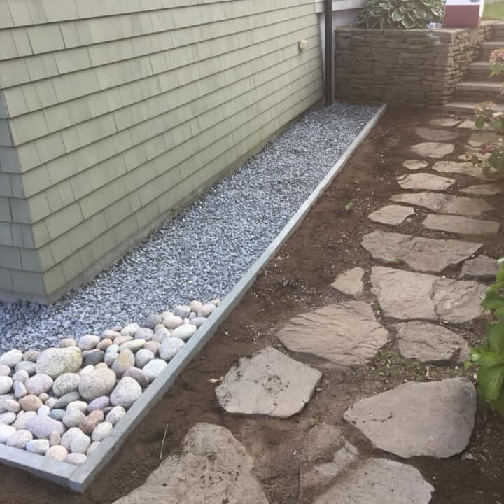 Completed project by Ace's Landscape - Mulching